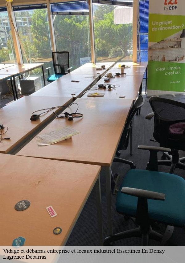 vidage-et-debarras-entreprise-et-locaux-industriel-1